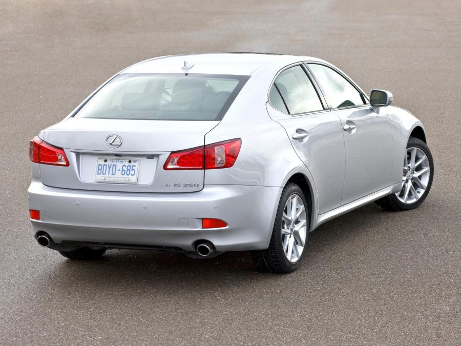  Lexus IS350 AWD 2010 года  (фото 11 из 16)